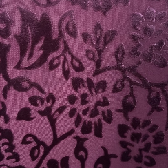 Garage Velvet Crop top - Picture 2 of 4